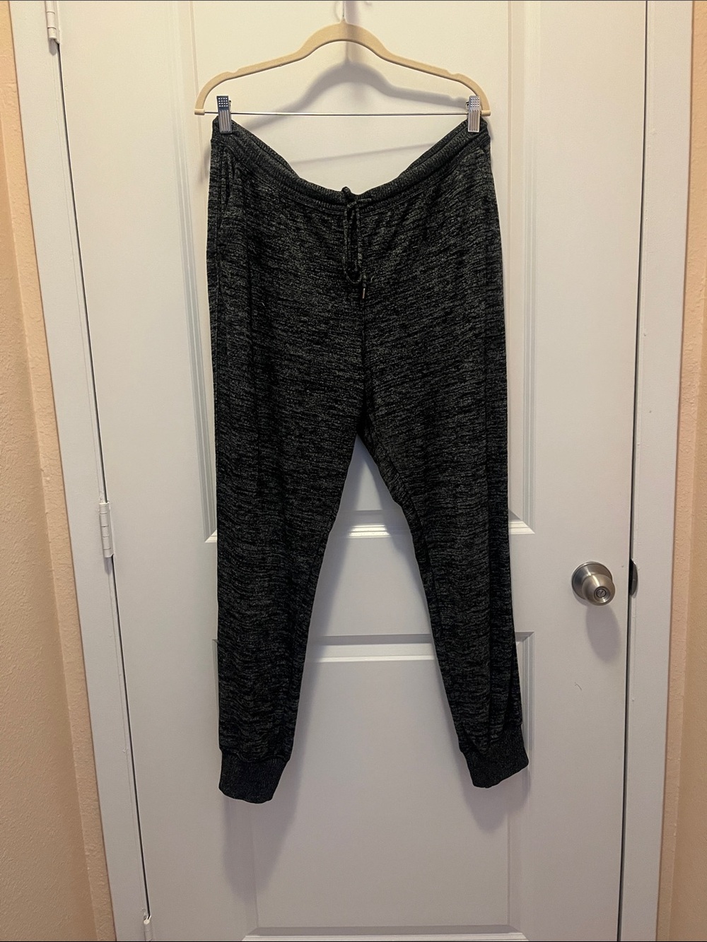 GAP Women's Charcoal Marled Jogger Sweatpants